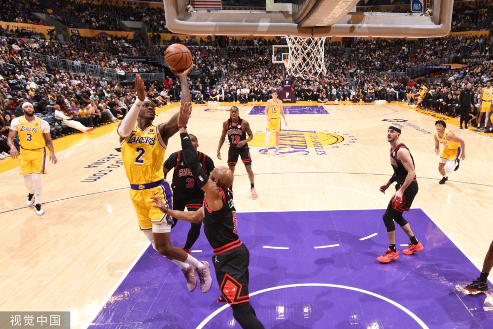 转会市场的 转会市场的